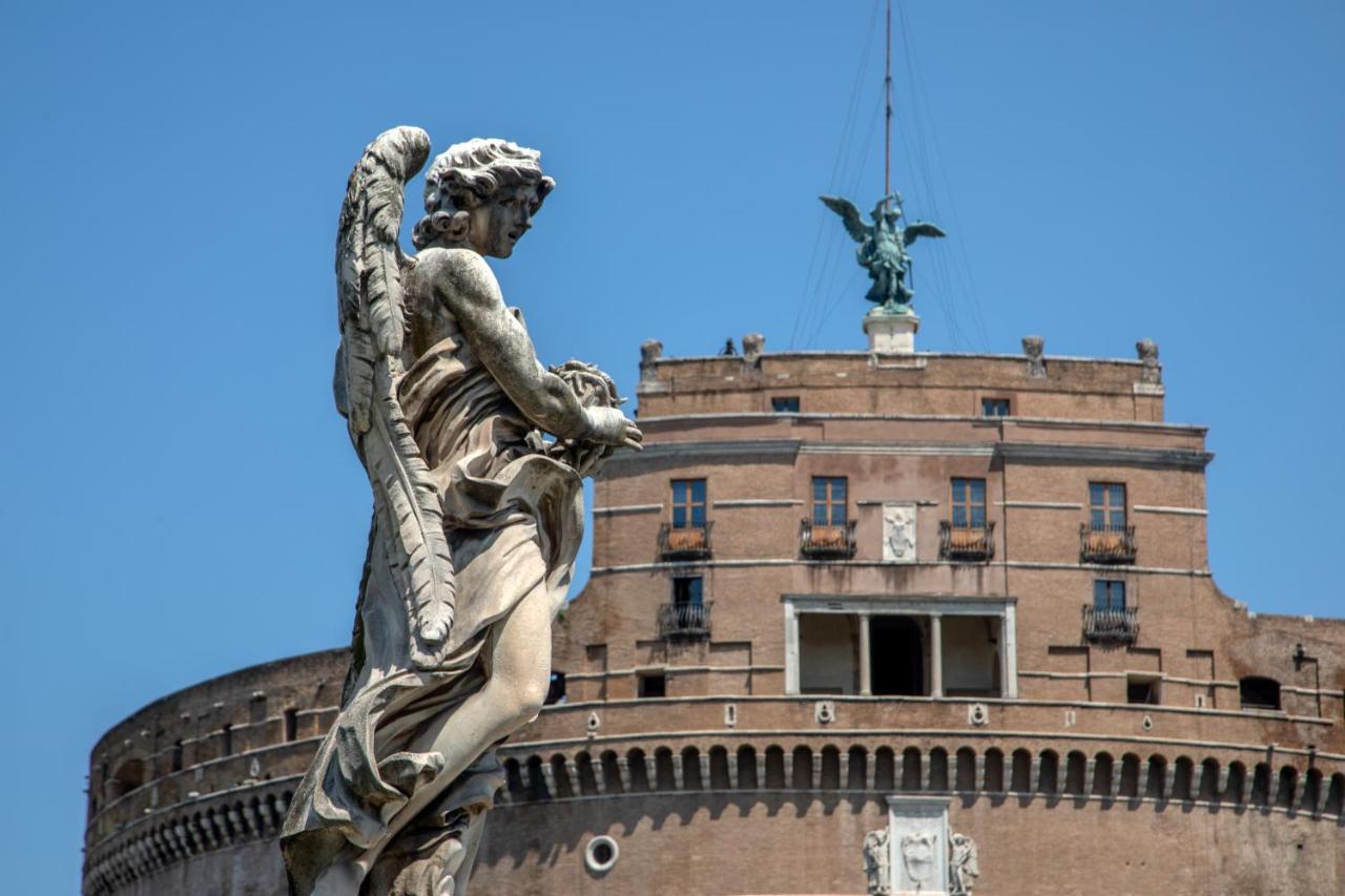 Porta Castello Rome